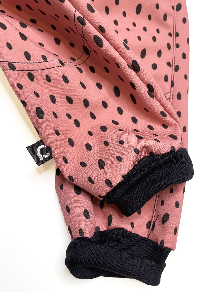 kliknutít zobrazíte maximální velikost obrázku Spodnie Softshell Dots Pink