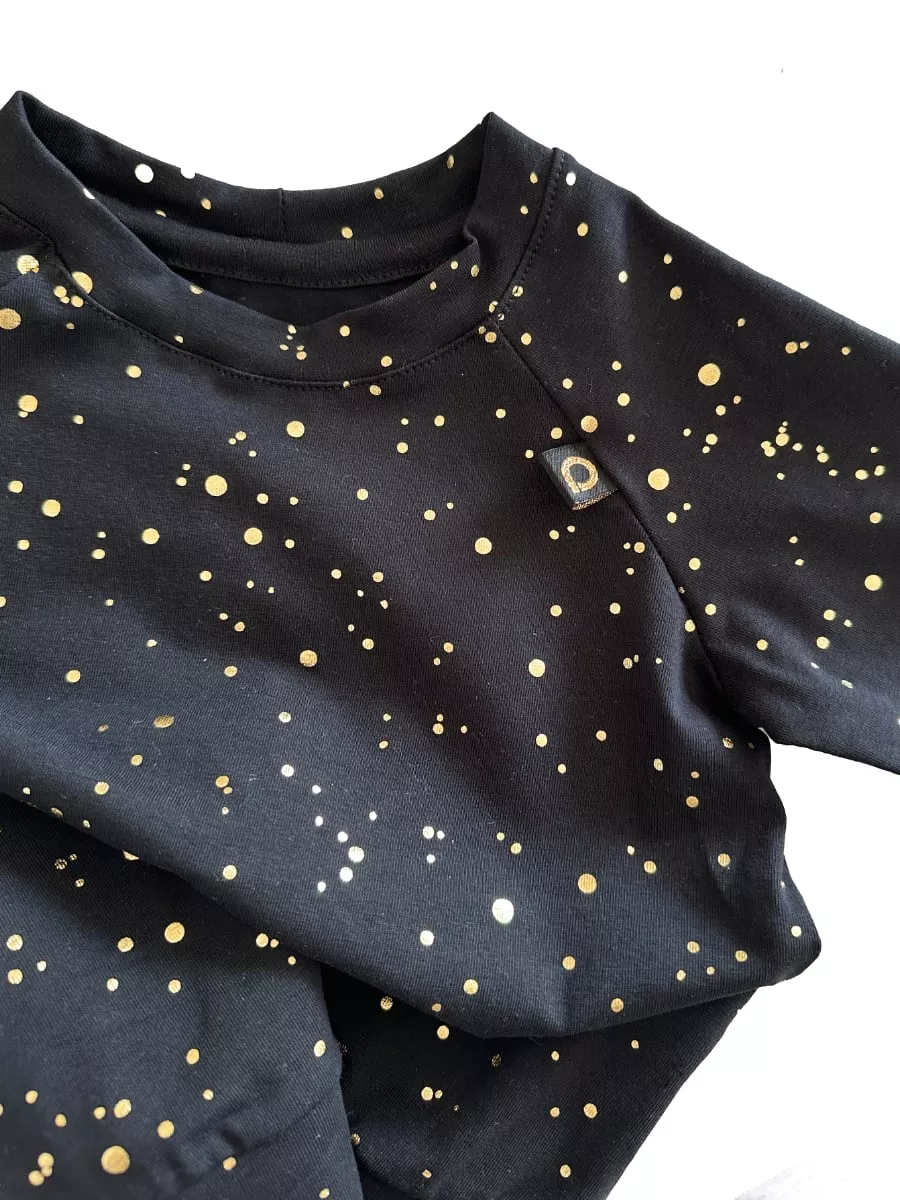 kliknutít zobrazíte maximální velikost obrázku Bluza Shine Gold Black